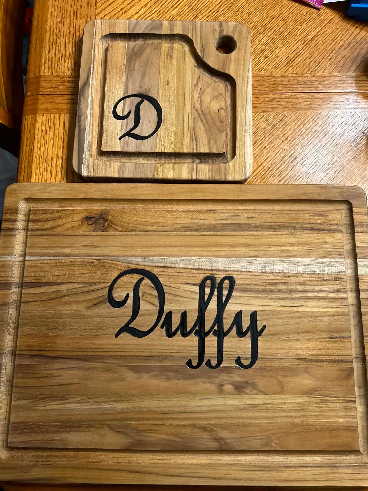Wood Designed boards with Resin